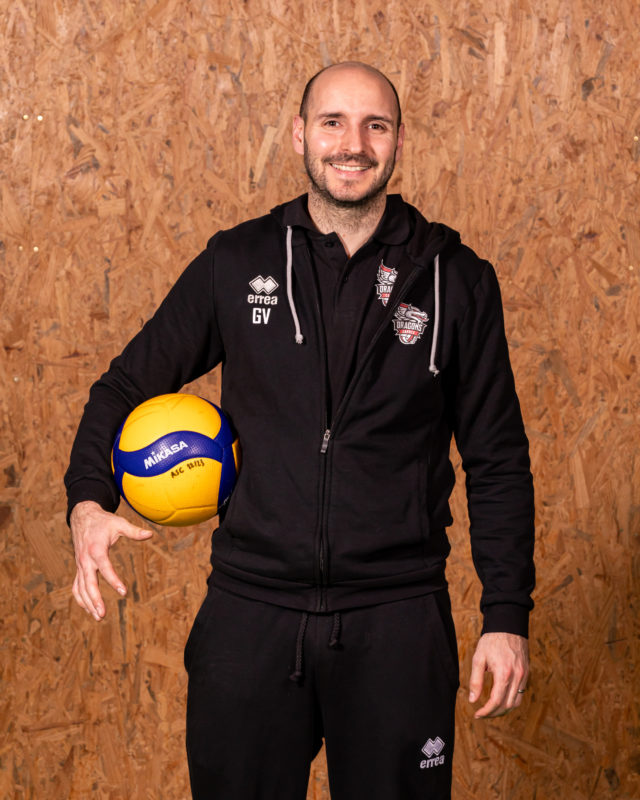 https://www.ascannesvolley.com/wp-content/uploads/2024/08/vadon2-640x800.jpg